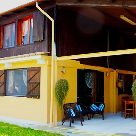 Chalet Annie *